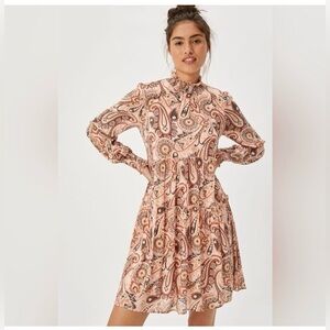 ANTHROPOLOGIE Cady Tiered Pink Paisley Long Sleeve Tunic Dress w Mock Neck Sz L